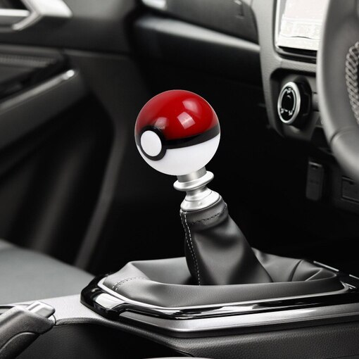 Переключатель передач в авто "Pokeball"